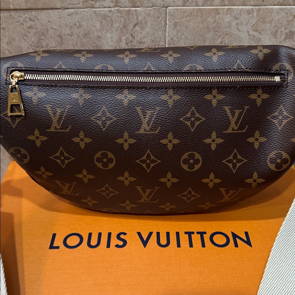 Louis Vuitton High Rise Bumbag - Picture 2 of 7